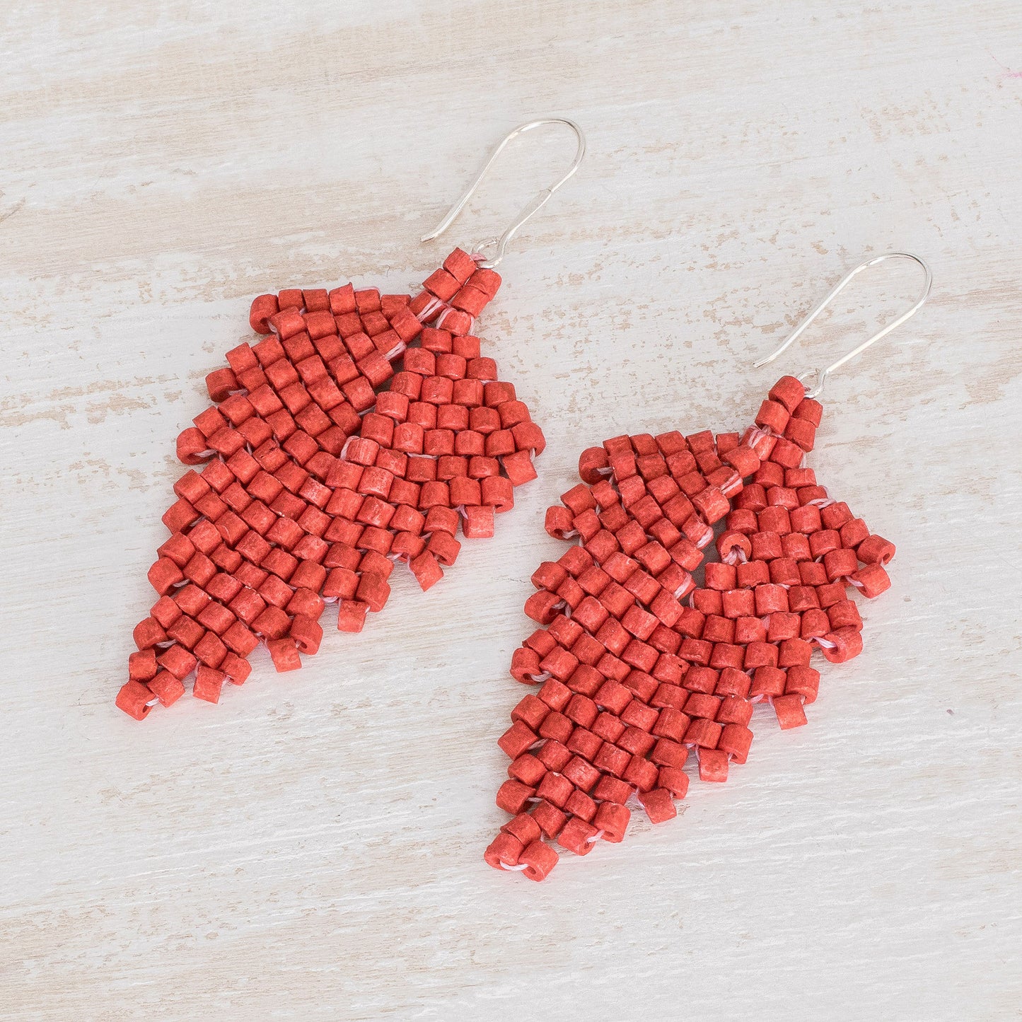 Elegant Wind in Chili Leaf-Shaped Ceramic Beaded Dangle Earrings in Chili