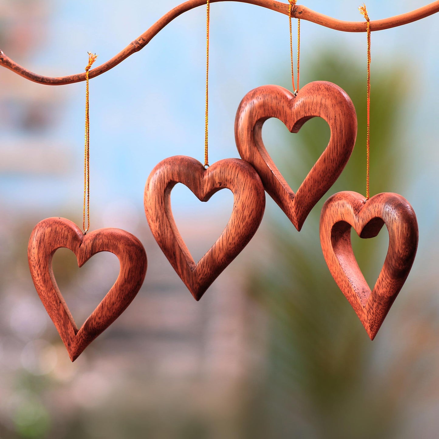 Heart Grain Heart-Shaped Suar Wood Ornaments from Bali (Set of 4)