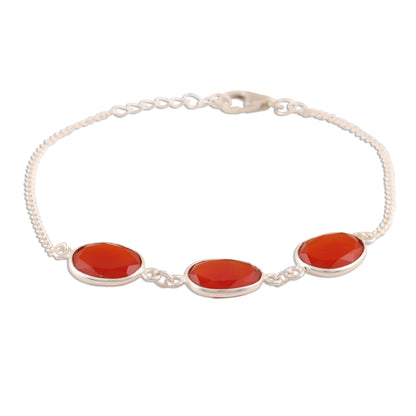 Fiery Glisten 15-Carat Carnelian Link Bracelet from India