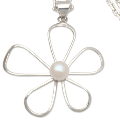 Flower's Center Floral Cultured Pearl Pendant Necklace from Bali