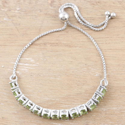 Sunbathe in Green Rhodium-Plated Peridot Pendant Bracelet