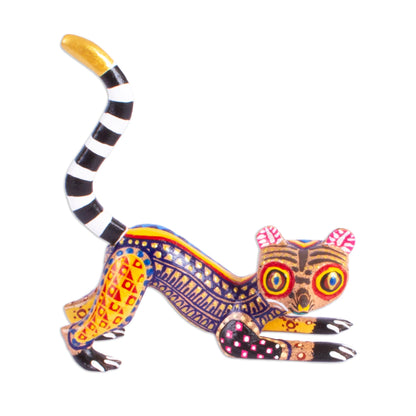 Wide-Eyed Lemur Hand Crafted Lemur Alebrije Figurine