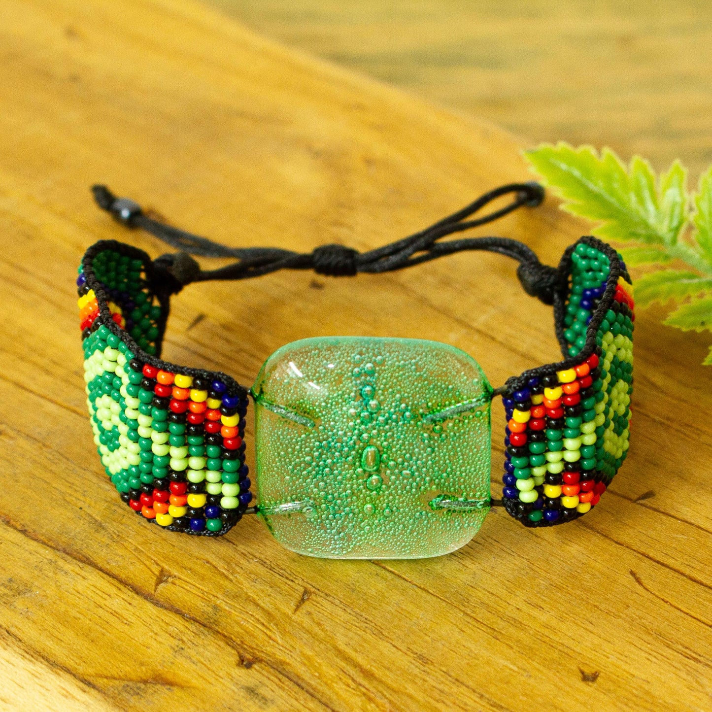 Effervescent Green Colorful Glass Pendant Bracelet