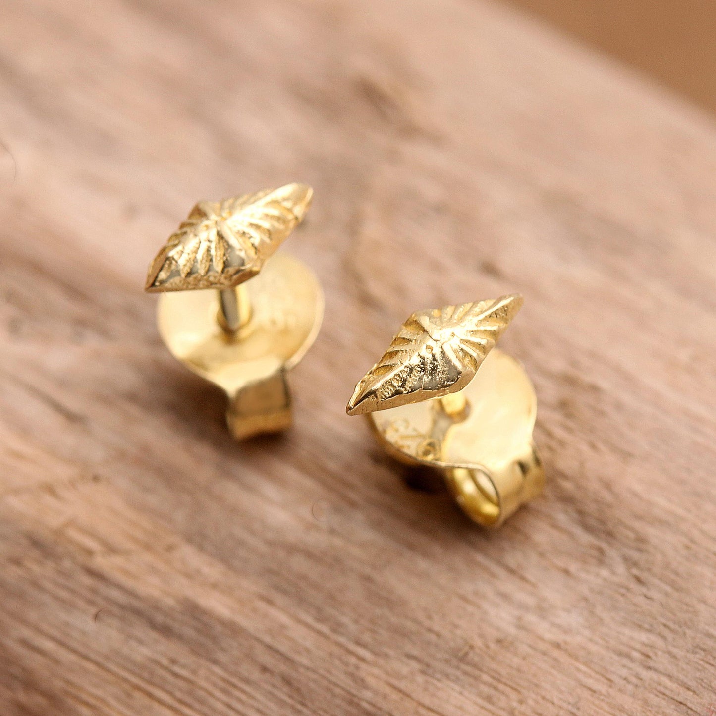 Day Star Gold-Plated Star-Motif Stud Earrings