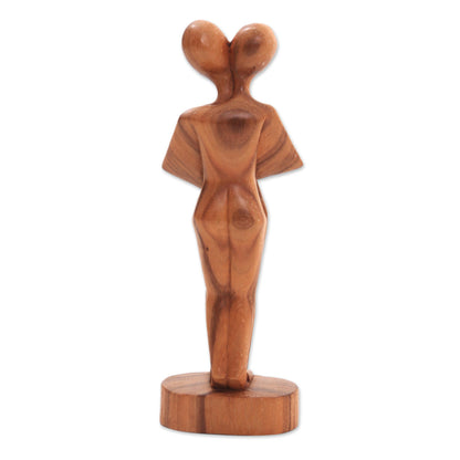 Don't Let Go Romantic Suar Wood Sculpture