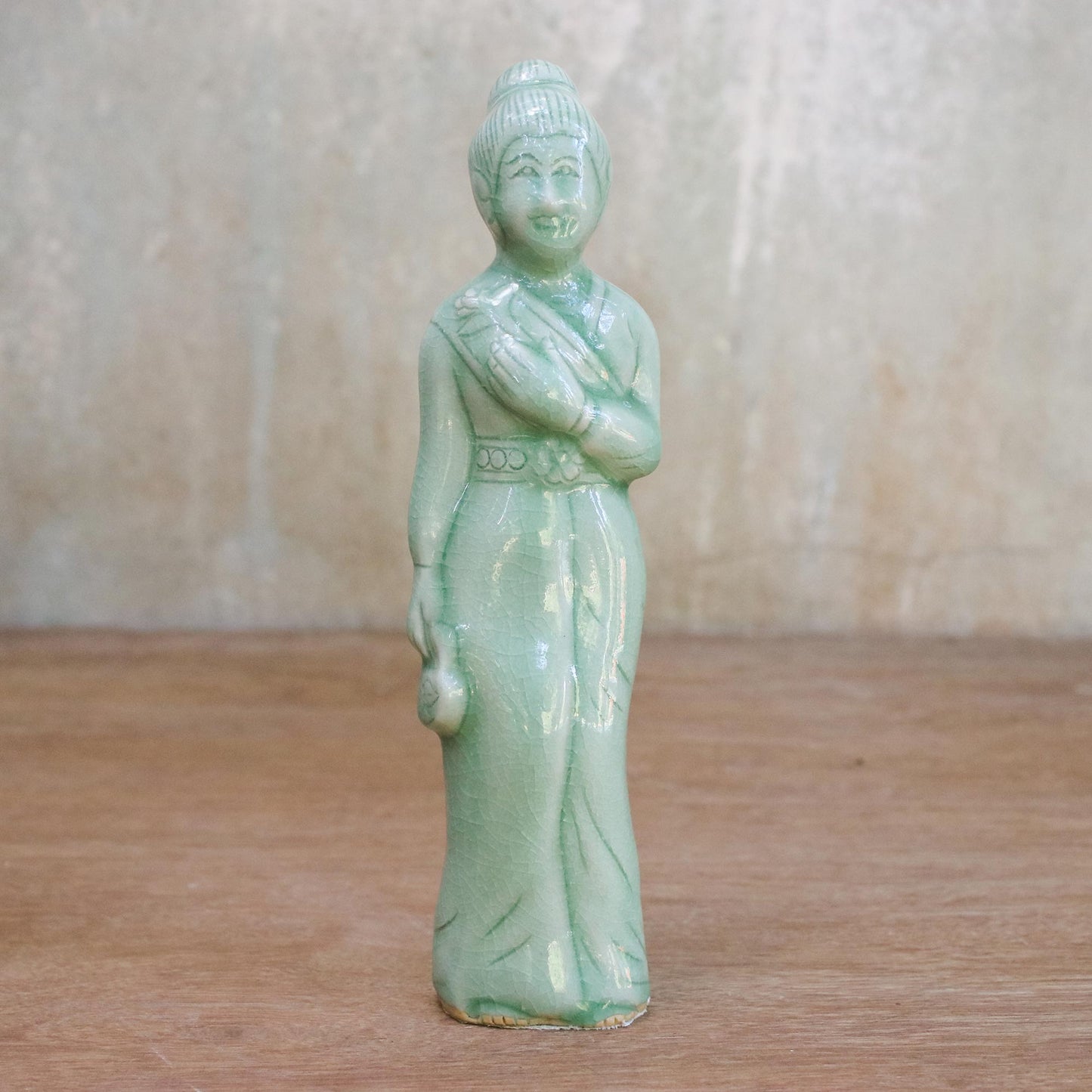 Beautiful Queen Statuette Ceramic Sculpture